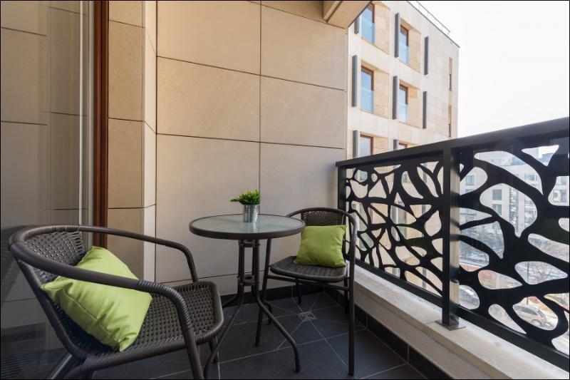 P&O Serviced Apartments Solec Warsaw Exterior photo